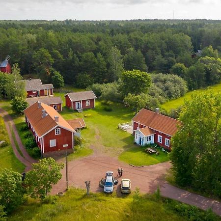 Guesthouse Enigheten Föglö Екстериор снимка