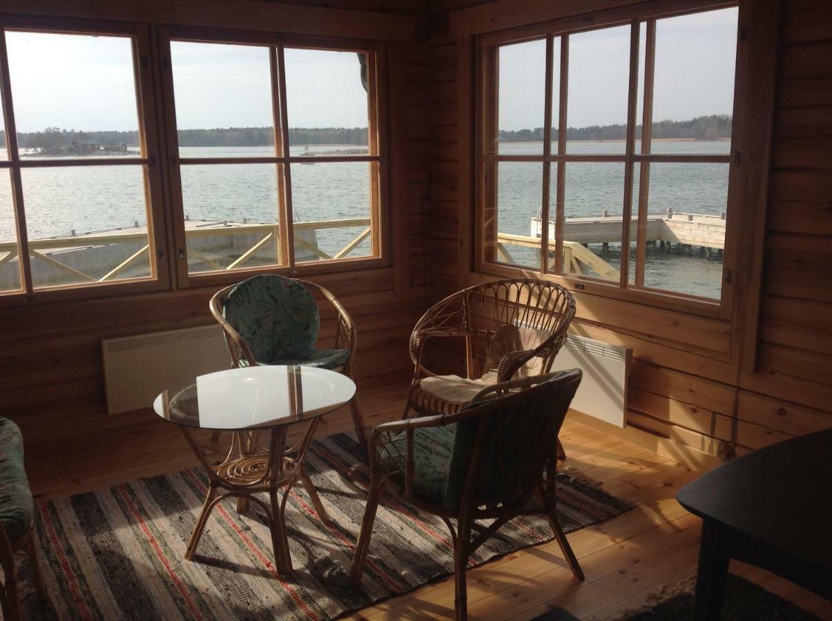 Guesthouse Enigheten Föglö Екстериор снимка